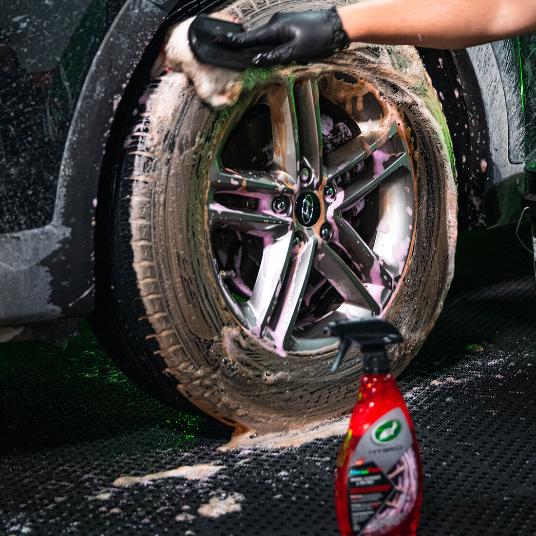 Turtle Wax Hyper Foam Wheel Cleaner & Tyre Prep 680mL, , scanz_hi-res