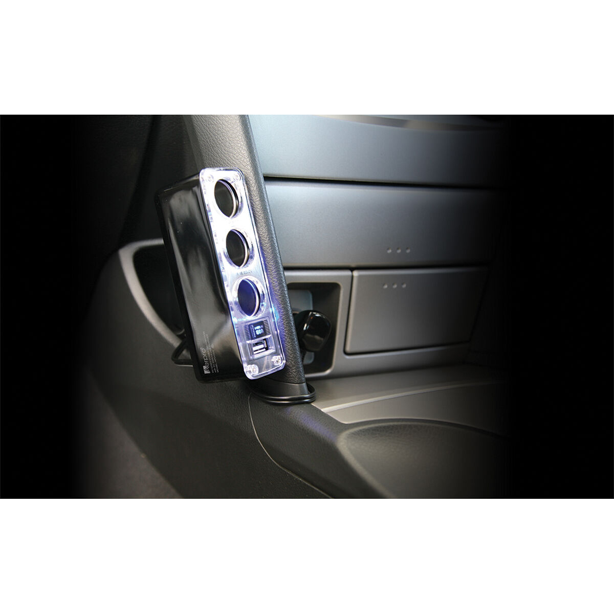 Aeropro Triple Socket USB Adaptor 12/24V, , scanz_hi-res